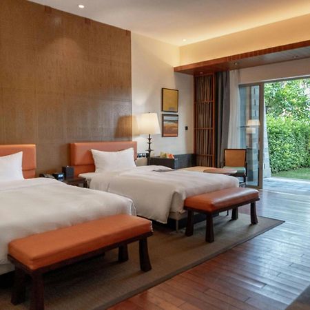 Le Meridien Shimei Bay Beach Resort & Spa Ваньнин Экстерьер фото